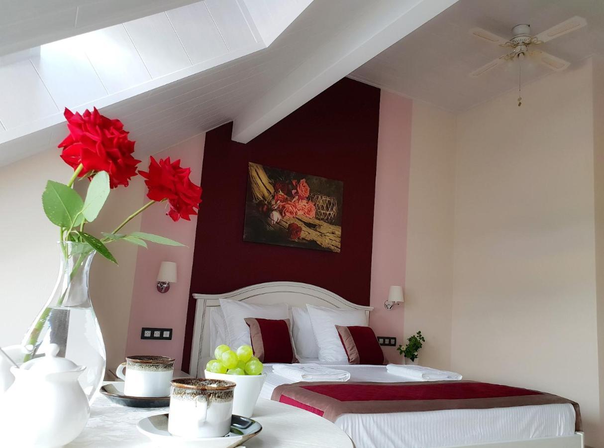 B&B Secret Garden Adults Only Voeren Exterior photo